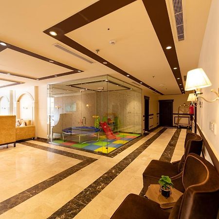 Holiday Plus - Al Nuzha Jeddah Eksteriør billede